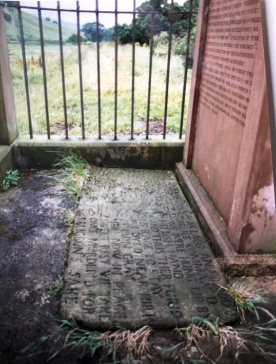 Covenanters Grave Irongray Hallhill